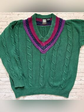 Vintage 90s Jed Hunter Green Cable-Knit V-Neck Sweater
